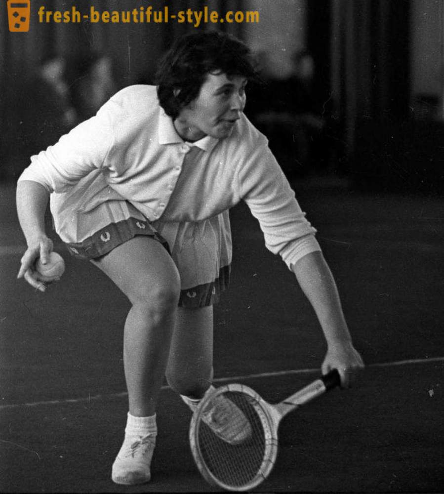 Anna Dmitrieva: biografi, fødselsdato, og nådde en karriere i tennis og sportskommentator