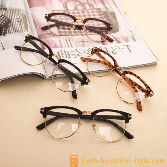 Merkevarebygging briller med klart glass: funksjoner, modeller og anmeldelser
