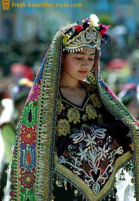 Usbekiske kjoler: særpreg