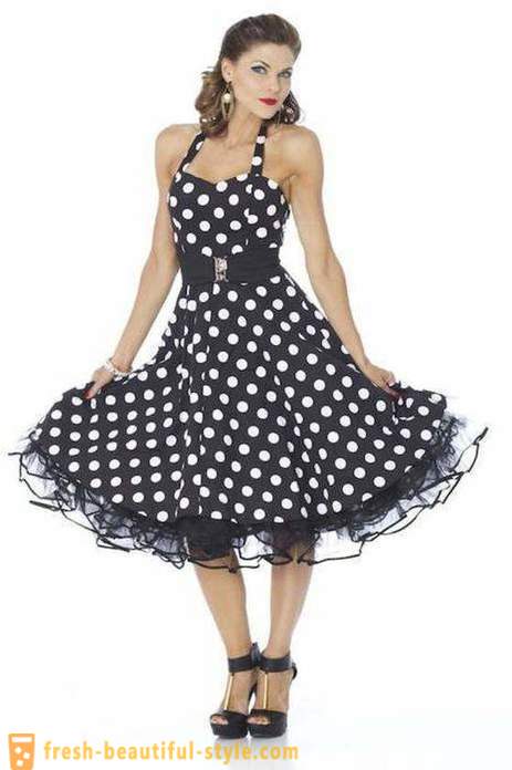 Fasjonable stiler av kjoler med prikker i retro stil