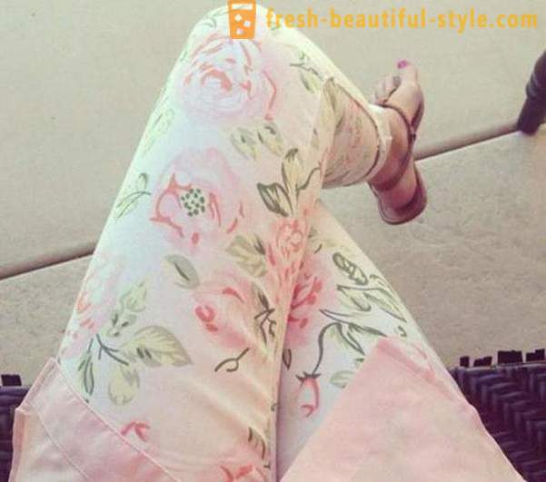 Fasjonable bukser med blomster - hva du skal ha, råd stylister og den beste kombinasjonen av