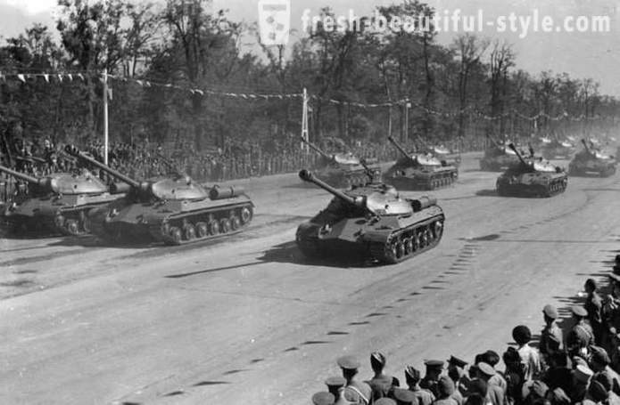 Hvorfor gjorde Sovjetunionen pekte på parade i Berlin, IS-3 tanker