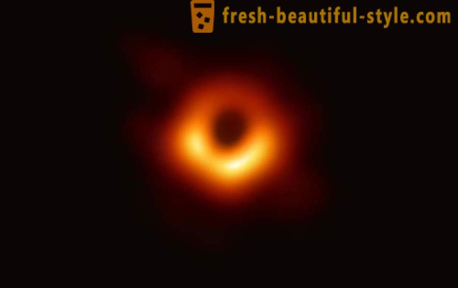 Den present det første bildet av den super sorte hullet