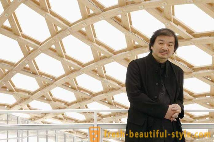 Japanske arkitekten skaper et hus av papir og papp