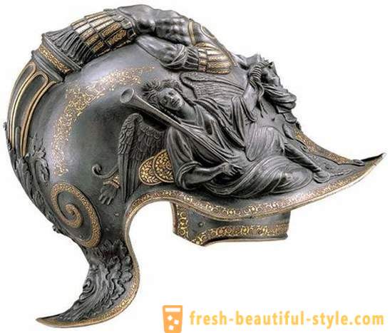 Knightly antrekk, gladiator masker, militære hjelmer og lignende gjennom tidene