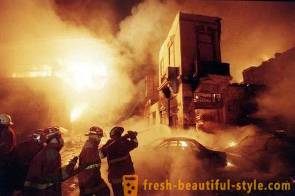 Deadly brann: katastrofe på grunn av fyrverkeri