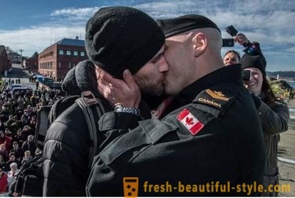 Religiøs kyss fanget på fotografisk film