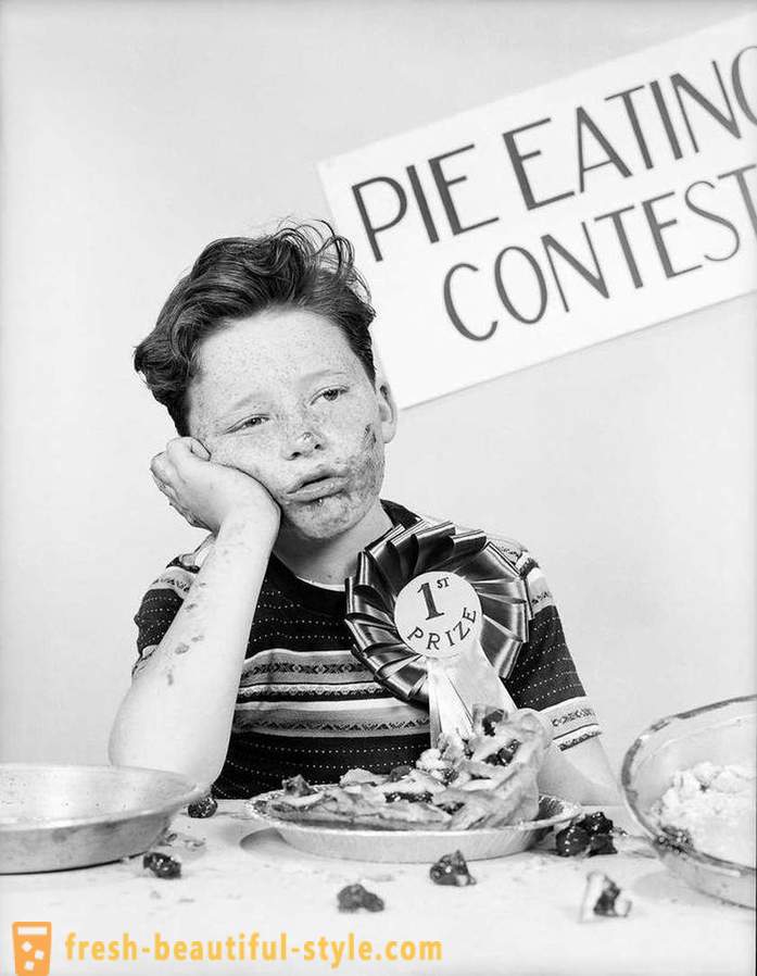 1915-1987 år: anbud for konkurransedyktige spise