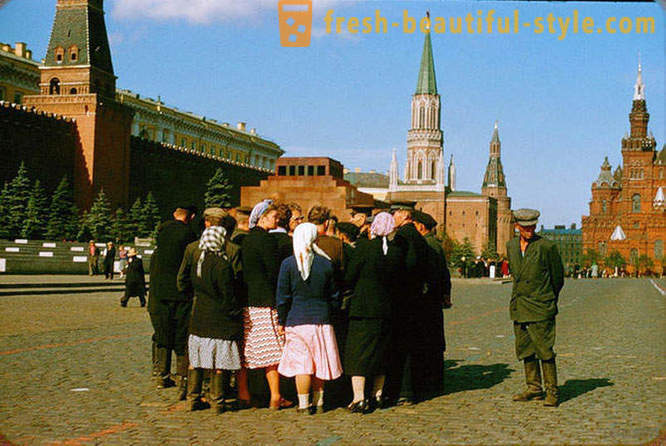 Moskva, 1956, på fotografier av Jacques Dyupake