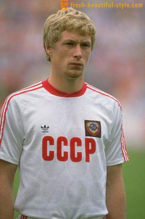 Alex Mickle, ukrainsk fotballspiller: biografi, familie, idrett karriere