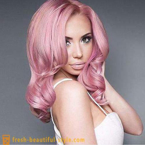 Rosa hår: hvordan man skal oppnå en ønsket farge?