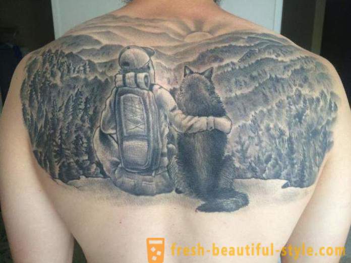 Menn tatovering på ryggen: fordeler, ulemper og opsjoner skisser.